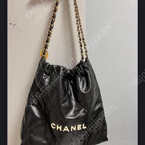 샤넬22 블랙 흰로고