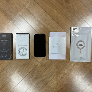 아이폰 12 Pro Max 256기가 팝니다.