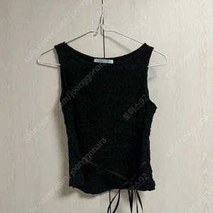타낫 T/T Ripple back tie sleeveless top (black) 리플 백 타이 슬리브리스