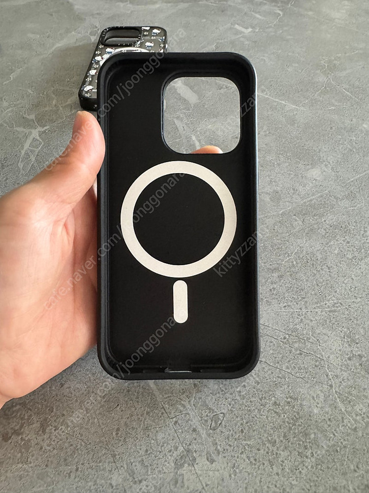 케이스티파이 키티 아이폰15프로--1