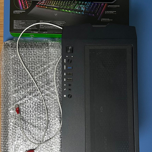 컴퓨터 본체 키보드 및 풀세트 구성 판매