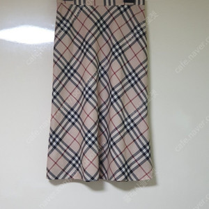 버버리 런던 BURBERRY LONDON 노바 체크 베이직 스커트 (UK 8, ITA 40)