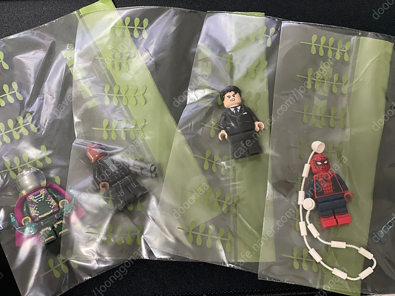 레고 마블 슈퍼히어로 스파이더맨 스타크 제트와 드론 공격 (76130)--2