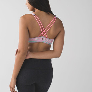 룰루레몬 Free To Be Bra 6 사이즈 스포츠 브라 브라탑