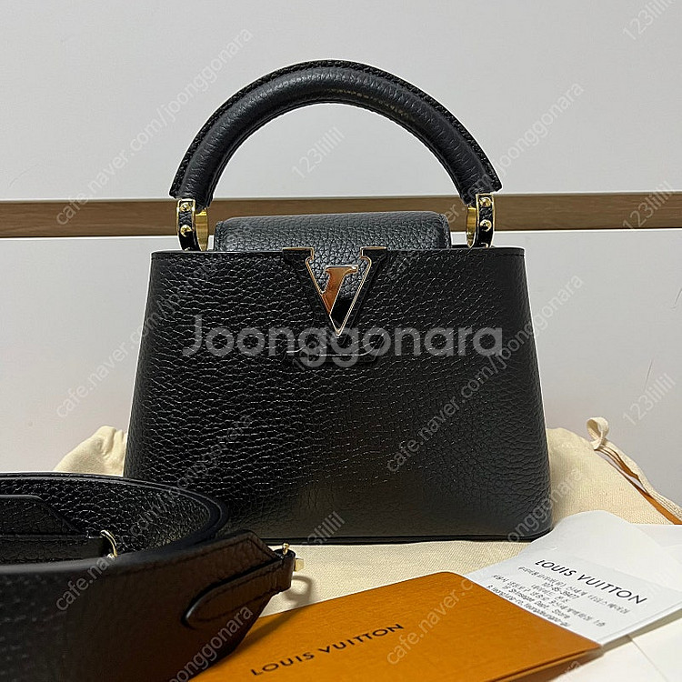 루이비통 카퓌신 미니 블랙 2회착용 백화점구매 풀구성 ...--0