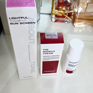 어바웃톤 톤업선크림. 자외선지수높고 피부표현 끝장. 새상품. 동국제품증정 2가지포함까지 이가격.