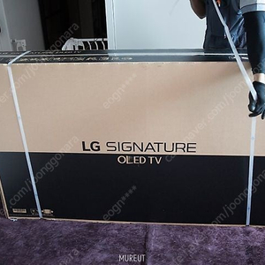 OLED 65 TV 박스 삽니다