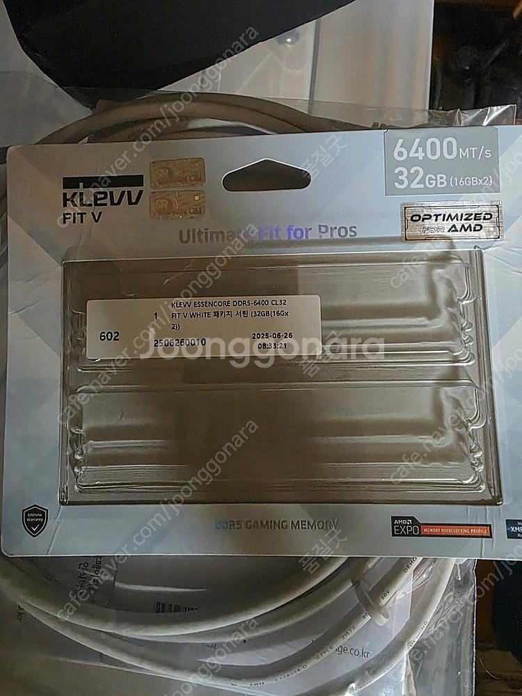 컴퓨터 램 KLEVV DDR5 6400 CL32 FIT--1