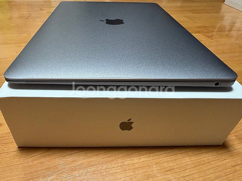 맥북에어 M1 13인치 (MacBook Air M1 1...--4