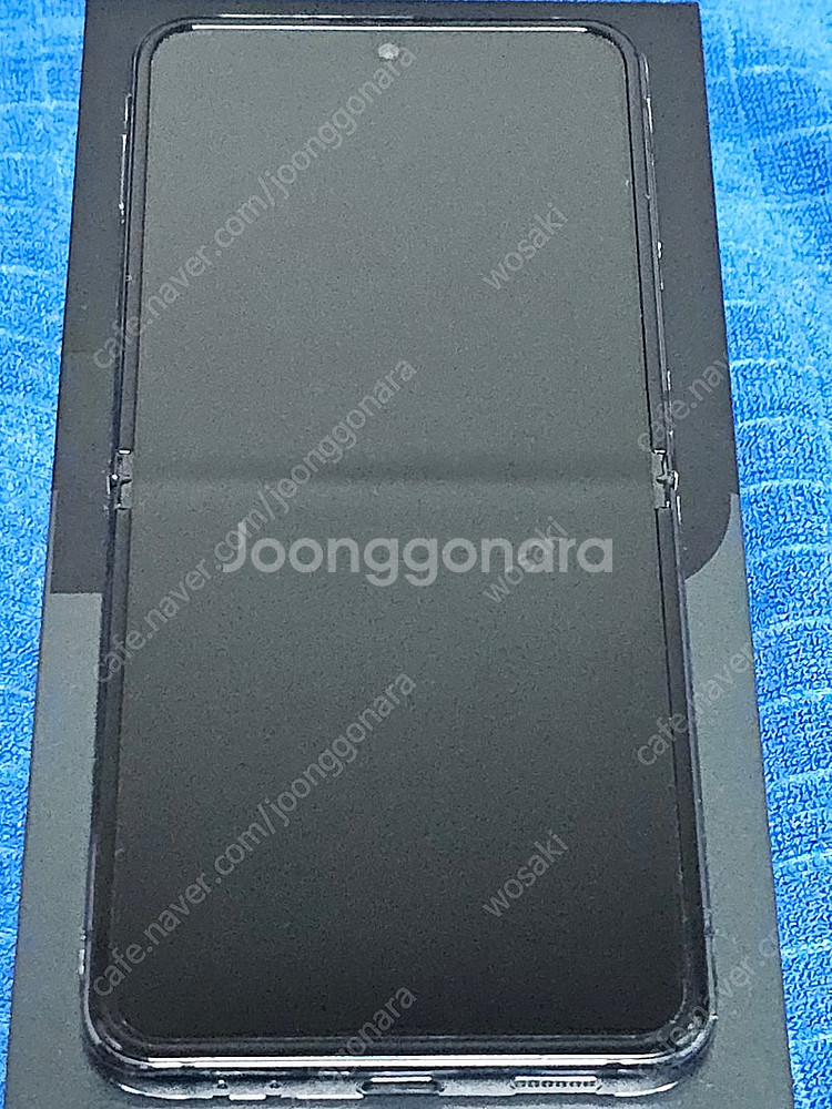 갤럭시 Z플립4 256Gb 그라파이트 박풀--3