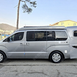 16년 스타렉스6인승캠핑카(일체형루프탑텐트+멀티시트+샤워실+풀옵션)-전액할부됨