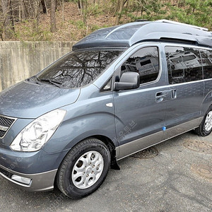 15년 스타렉스하이루프3인승캠핑카(신규제작,인산철+풀옵션+8먀km,전체도색)-전액할부됨