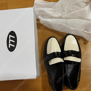랄라라운지 라텍스로퍼245 택포