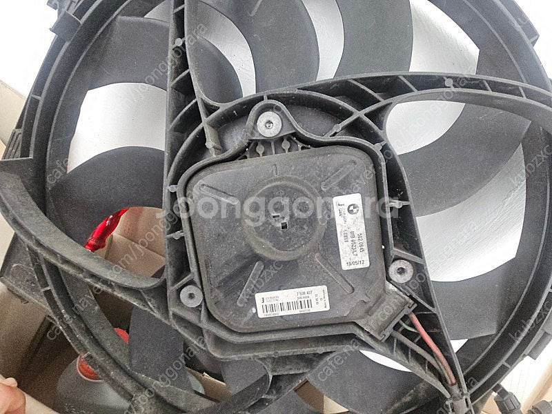 Bmw f30등 f바디 라디에이터 전동팬 판매합니다 신...--2
