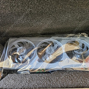 RX 9070XT 스틸레전드 팝니다