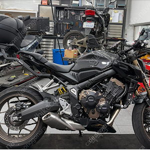 cbr650r, cb650r용 샤드캐리어브라켓 (미사용, 정품)