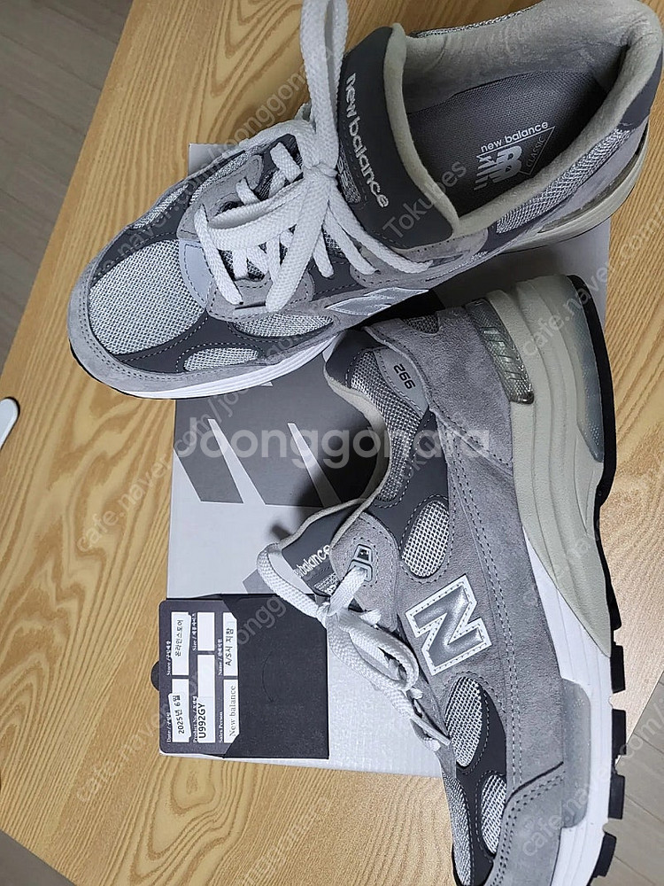 뉴발란스 992 코어 그레이 색상 275 사이즈 265...--1