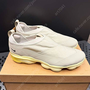 나이키 베이퍼맥스 DZ7273-100