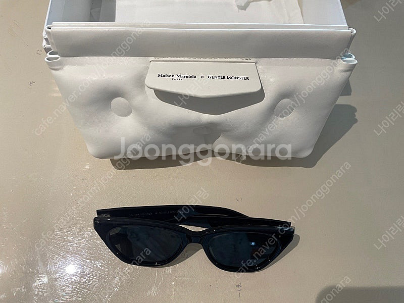젠틀몬스터, 메종 마르지엘라 MM208--0