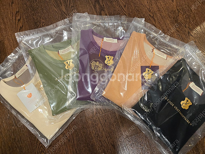 코스모폴리탄줄라이 예지스 대단한와플 티셔츠--0