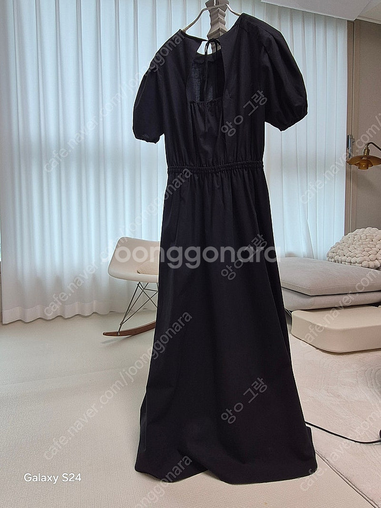 아떼 블랙 린넨혼방 반팔 원피스 24ss--1
