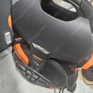 전동휠 인모션 V11Y 24년10월 구매 1600km 블루투스헬멧,충전기,손목거치대포함