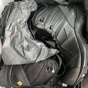 HAIX 하익스 블랙 이글 전술화 50 mid 판매해요