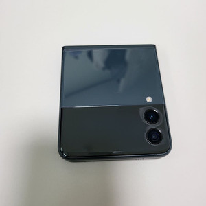 [부품용] 갤럭시 z플립3 [SM-F711N] 256G 팝니다. (내부 액정불량)