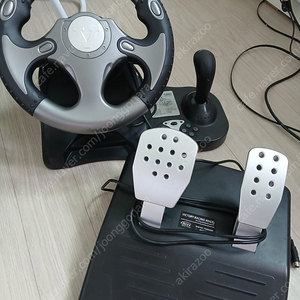 ps2 레이싱휠세트+그란4 2만원. 팝니다