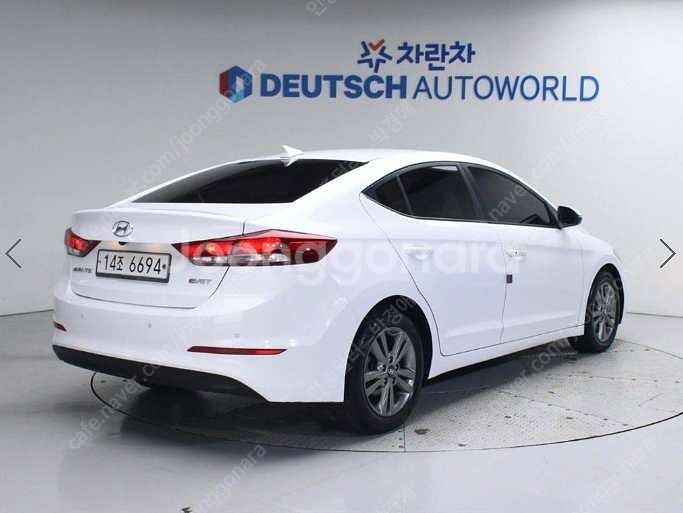 중고차 현대 아반떼AD 1.6 디젤 스마트 스페셜 부부...--8