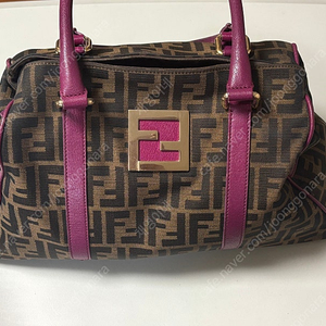 Fendi 정품 가방 저렴해요~