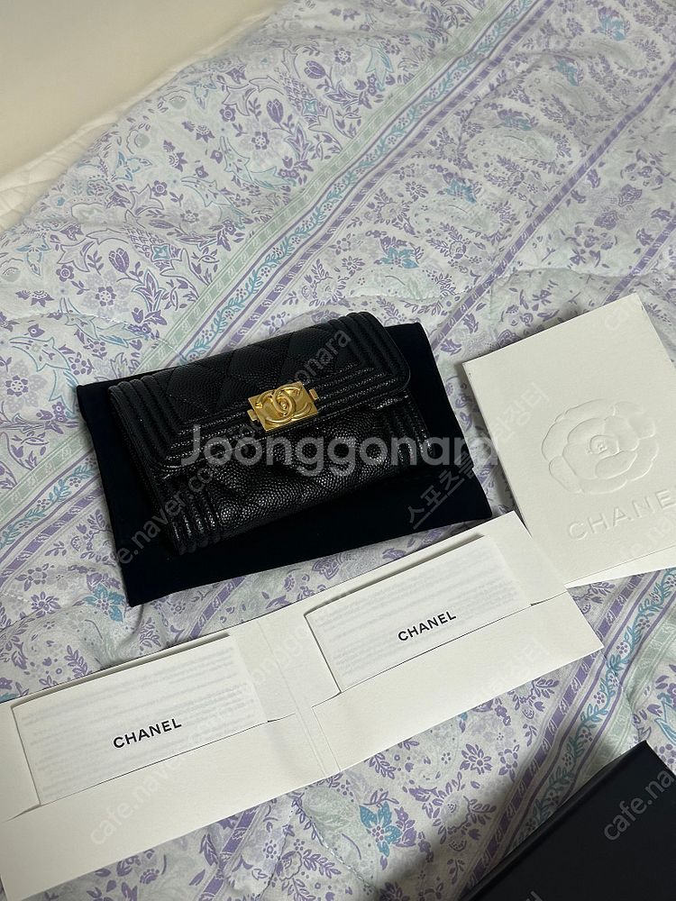 (새상품)샤넬 클래식 스몰 플랩지갑 그레인드 카프스킨 ...--7