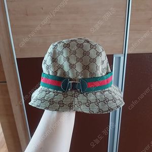 구찌 GG 패턴 버킷햇 M사이즈 아동용