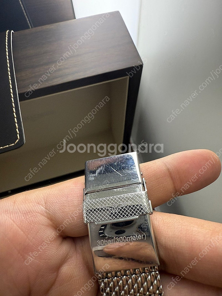 론진 레전드다이버 42mm 판매합니다.--3