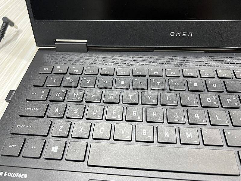 게이밍노트북 OMEN16 라이젠5 1650TI 40만--3