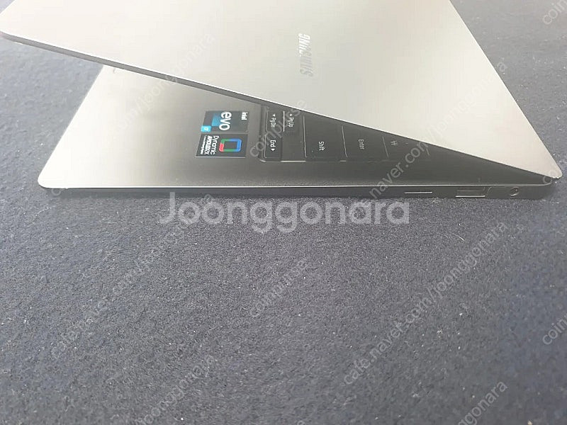 삼성 갤럭시북3프로 노트북 판매합니다--5