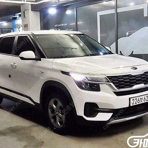 수원중고차 셀토스 가솔린 1.6 터보 2WD 트렌디 2022 년식 흰색 할부 중고차