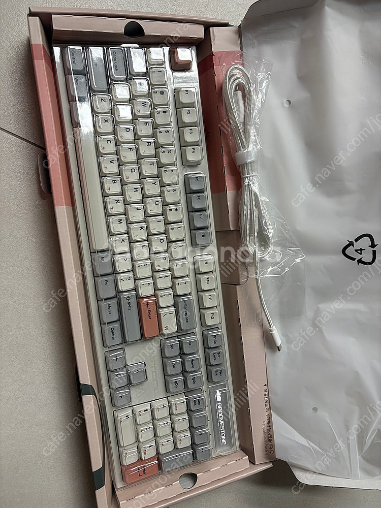 엠스톤 그루브스톤 밀키축 45g--2