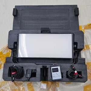 어퓨쳐 APUTURE NOVA P600C NO CASE