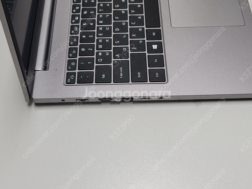 삼성 15인치 인텔 i7 세대 NT350XCR 상태 좋...--3