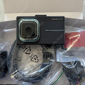 아이나비 QXD5000 2채널 QHD 블랙박스 팝니다.