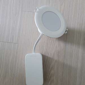 필립스 휴 아카리 3.5인치 컬러 LED 스마트 조명 3만5천원