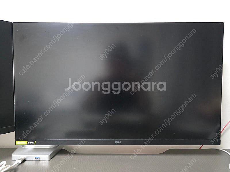 LG 울트라이어 27인치 QHD 모니터--0