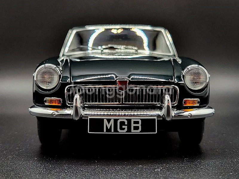 1/18 오토아트 MGB GT 판매합니다. 오토아트 교...--0