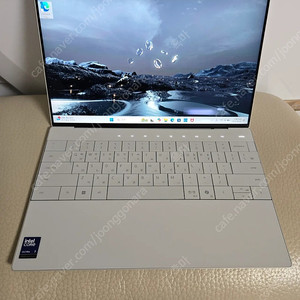 델 2024 XPS 13 Ultra7 256V 루나레이크/QHD+ 터치패널/16g/1T DX9350 WP04KR 팝니다.쿨거래시 탐탁A03 노트북 가방 같이드림