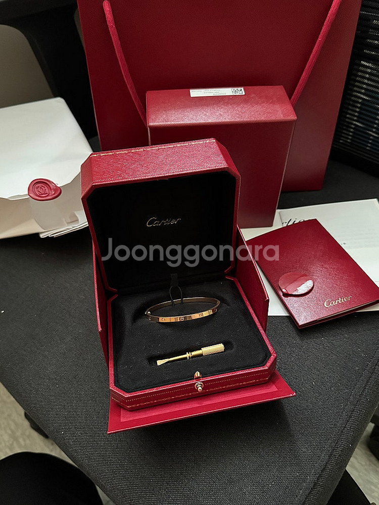 까르띠에 러브팔찌 sm 로즈골드--1