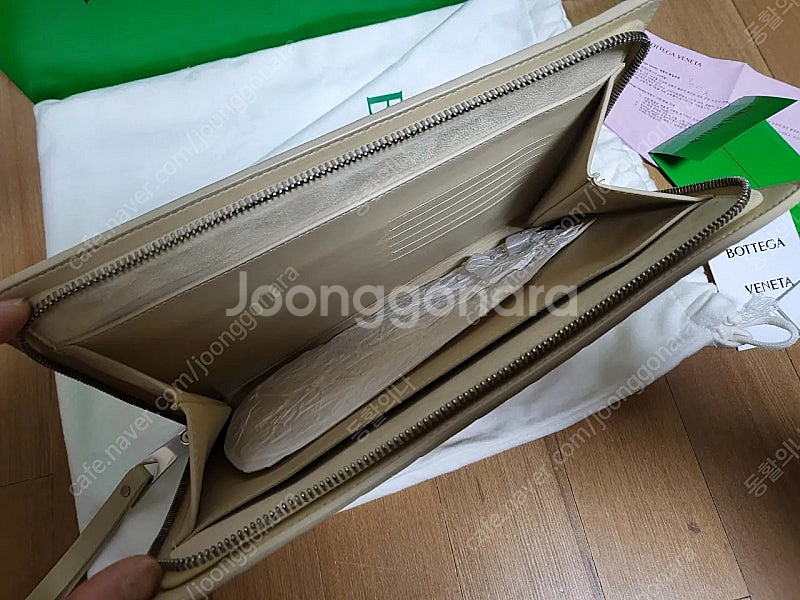 보테가베네타 도큐먼트 케이스 스트랩 클러치--5