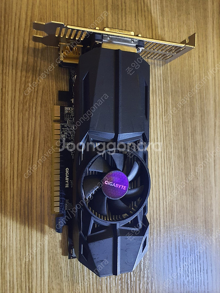 GIGABYTE 지포스 GTX 1050 Ti LP 쿼드...--0