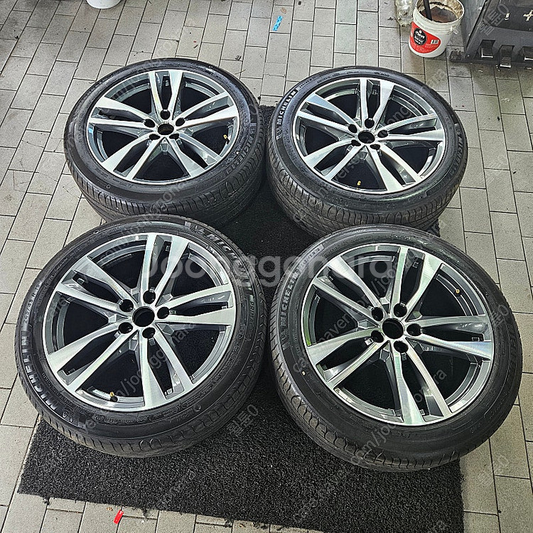 [ 정품 ] 아우디A6 45TDI 19인치 휠 타이어 ...--0