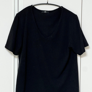 [여성의류] 임블리/ 지그재그쇼핑몰/ 블라우스/ 여성 반팔티/ 긴팔티셔츠 팝니다. 이미지